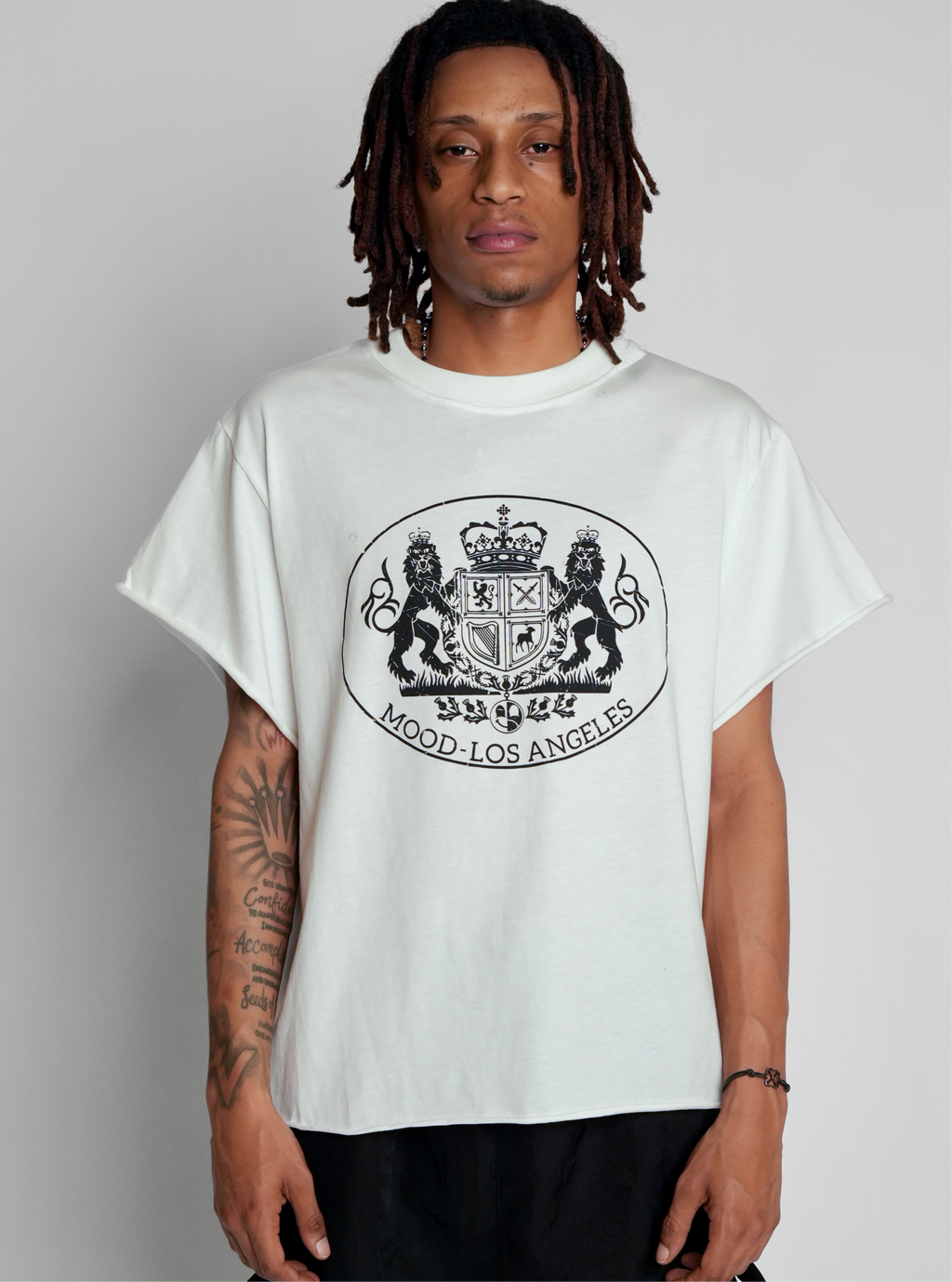 COAT OF ARMS TEE