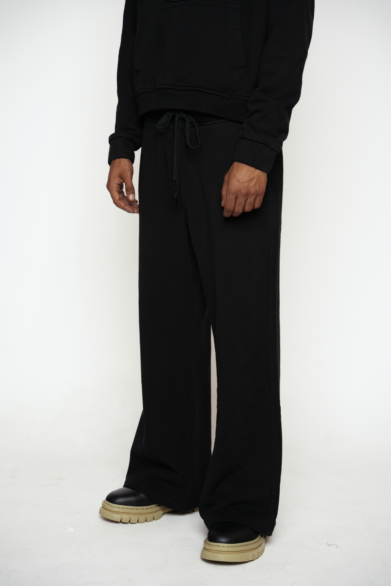 WIDE LEG SWEATS