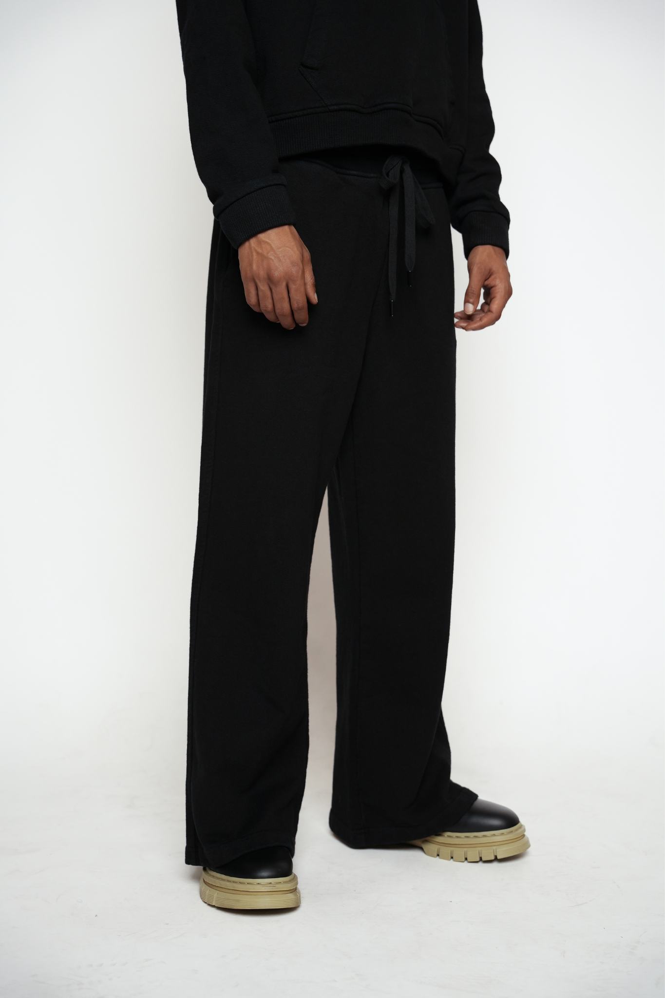 WIDE LEG SWEATS